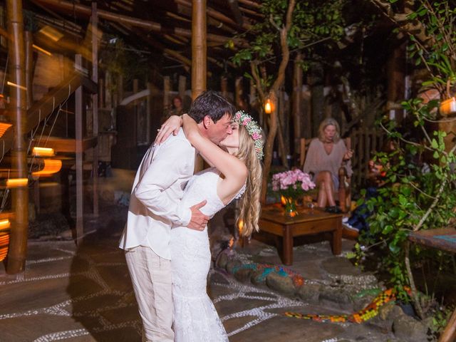 O casamento de Aymeric e Sandra em Ilha do Mel, Paraná 151