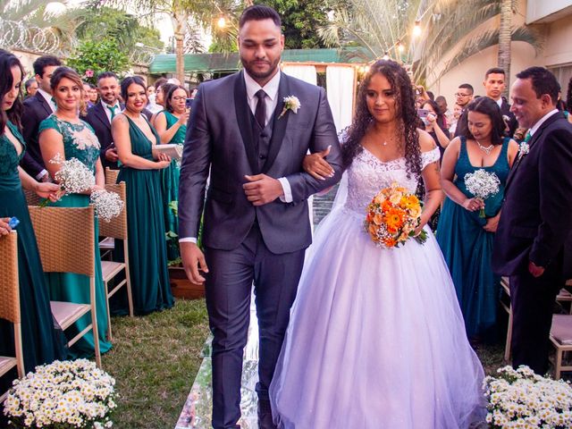 O casamento de Matheus e Aline em Uberlândia, Minas Gerais 30