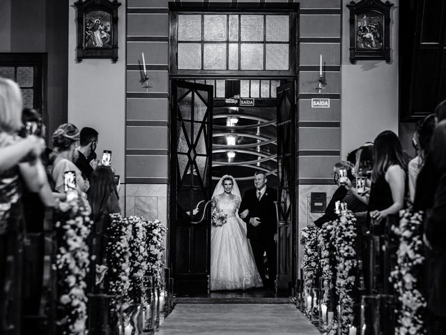 O casamento de Julio e Marcela em Curitiba, Paraná 18
