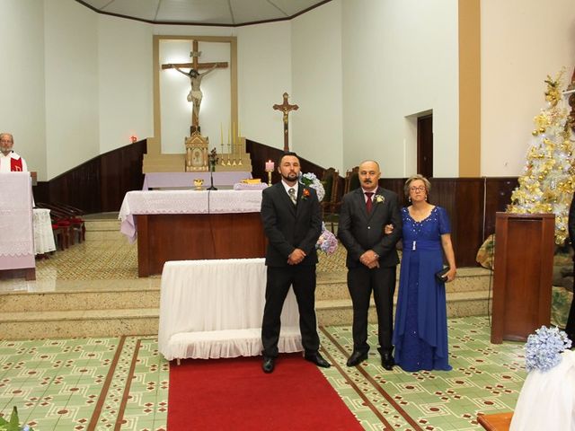 O casamento de Junior e Paula em Caxias do Sul, Rio Grande do Sul 8