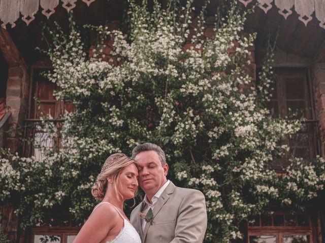 O casamento de Luciano e Vanessa em Gramado, Rio Grande do Sul 11