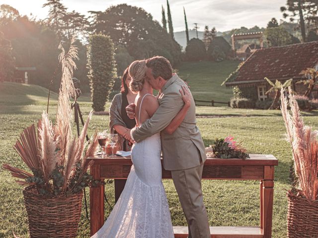 O casamento de Luciano e Vanessa em Gramado, Rio Grande do Sul 14