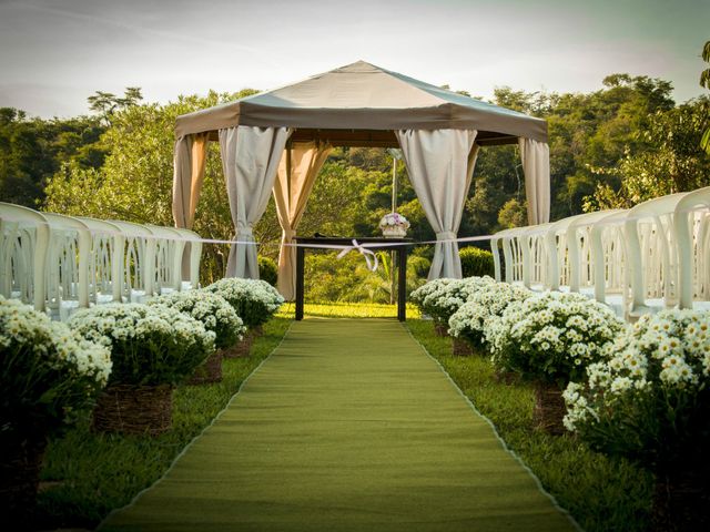 O casamento de Gabriel e Luciane em Sarzedo, Minas Gerais 4