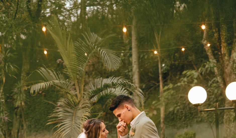 O casamento de Paulo e Larissa  em Tremembé, São Paulo