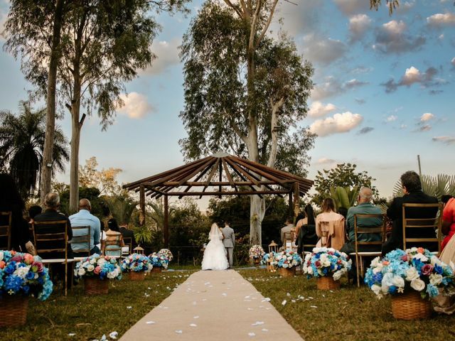 O casamento de Társis e Izabela em Pedro Leopoldo, Minas Gerais 1