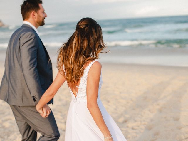 O casamento de Vinicius e Lisiana em Garopaba, Santa Catarina 39