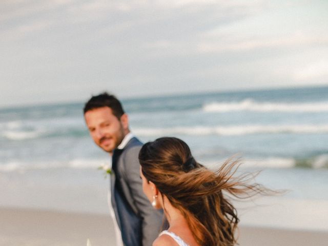 O casamento de Vinicius e Lisiana em Garopaba, Santa Catarina 3