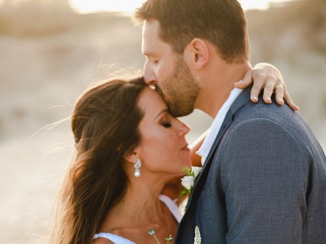 O casamento de Vinicius e Lisiana em Garopaba, Santa Catarina 42