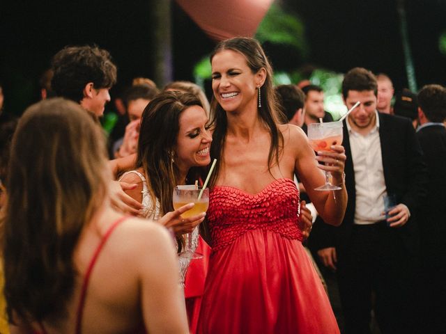 O casamento de Vinicius e Lisiana em Garopaba, Santa Catarina 65