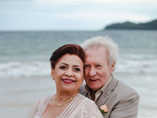 O casamento de José e Terezinha em Bombinhas, Santa Catarina 40