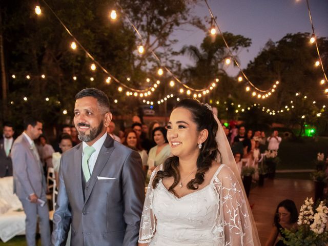 O casamento de Fernanda e Alexandre em Samambaia, Distrito Federal 36