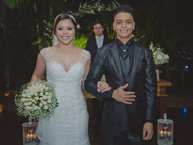 O casamento de Lucas e Thalissa em Arujá, São Paulo Estado 34