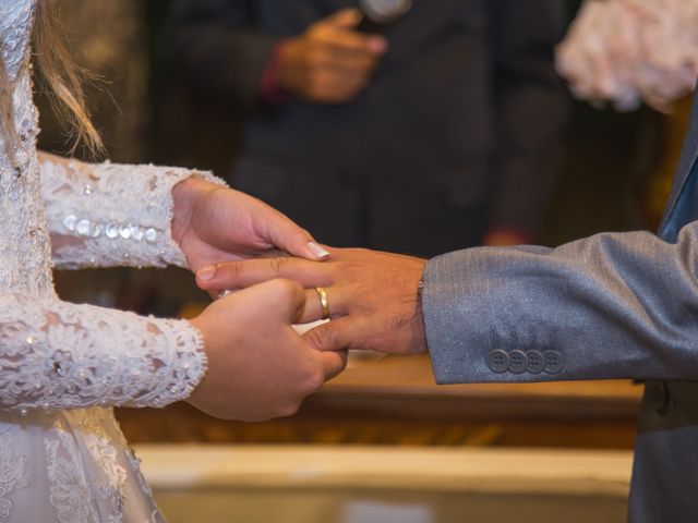 O casamento de Lourival e Tatiane em Paulista, Pernambuco 17