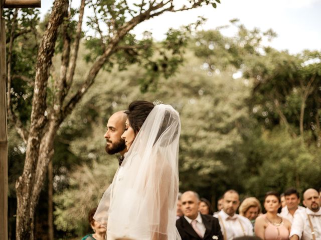 O casamento de Tiago e Amanda em Curitiba, Paraná 25