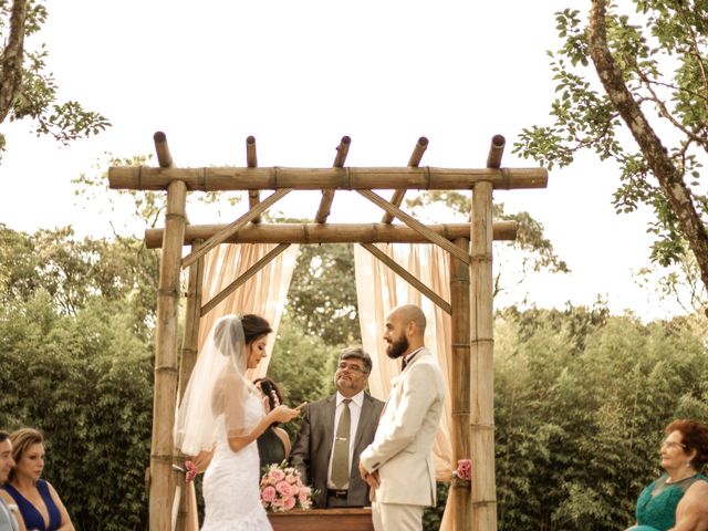 O casamento de Tiago e Amanda em Curitiba, Paraná 33