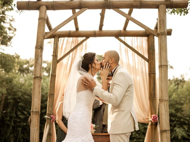 O casamento de Tiago e Amanda em Curitiba, Paraná 34