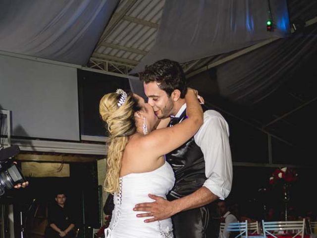 O casamento de Tomas e Mariana em Araçariguama, São Paulo Estado 399