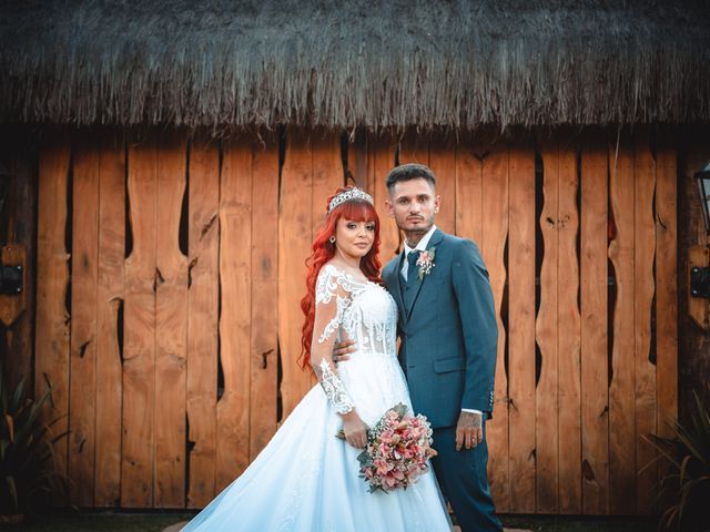 O casamento de Carlos e Larissa em Betim, Minas Gerais 25