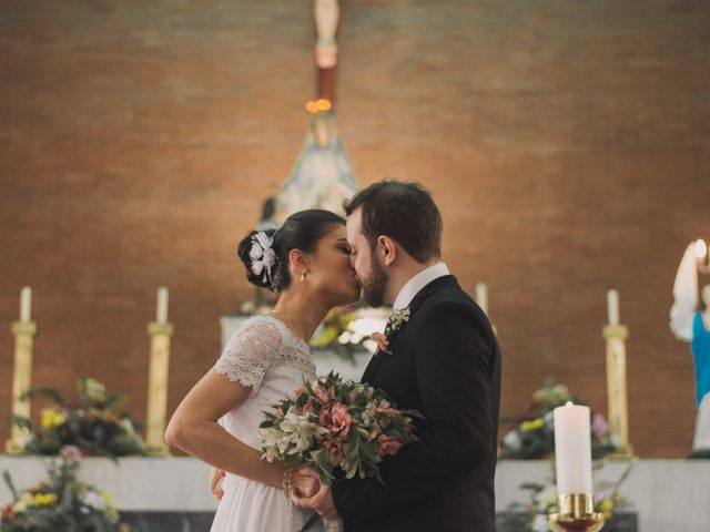 O casamento de Rafael e Clarissa em Porto Alegre, Rio Grande do Sul 25