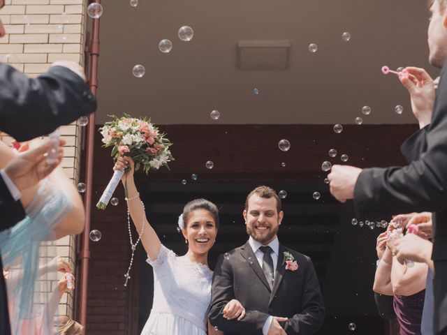 O casamento de Rafael e Clarissa em Porto Alegre, Rio Grande do Sul 27