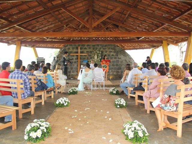O casamento de Fabian e Cristiane em Floresta Azul, Bahia 8