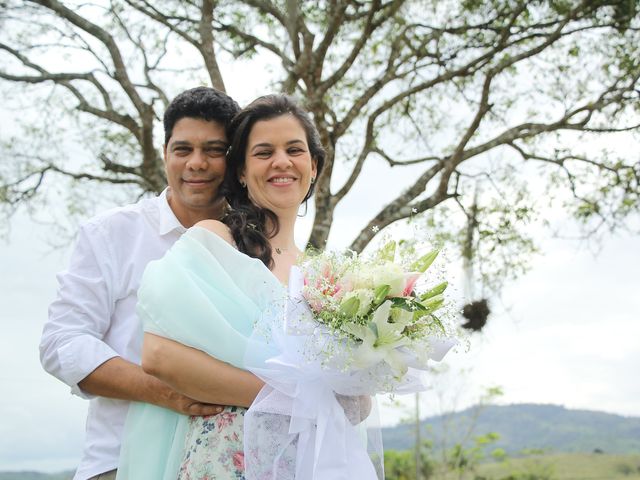 O casamento de Fabian e Cristiane em Floresta Azul, Bahia 10