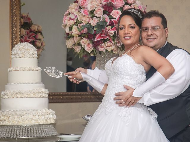 O casamento de Allan e Kênia em Belo Horizonte, Minas Gerais 28