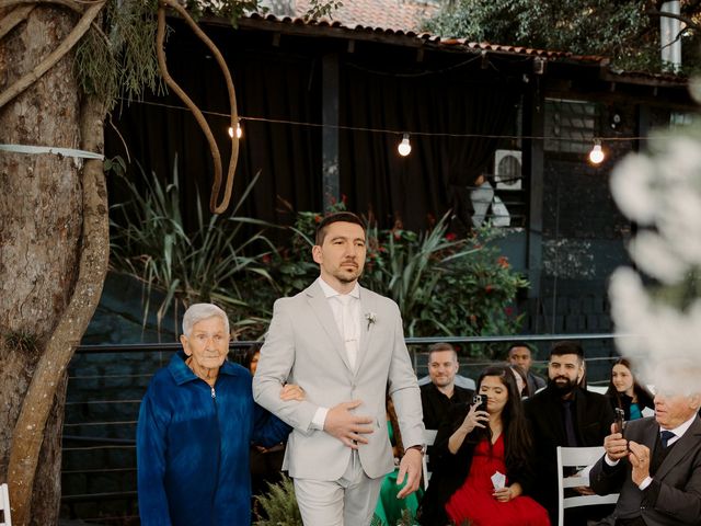 O casamento de Victória e Leonardo em Porto Alegre, Rio Grande do Sul 15
