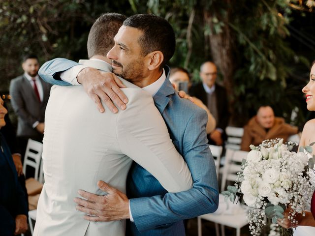 O casamento de Victória e Leonardo em Porto Alegre, Rio Grande do Sul 19
