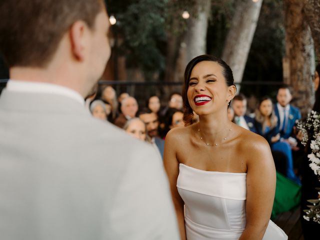 O casamento de Victória e Leonardo em Porto Alegre, Rio Grande do Sul 24