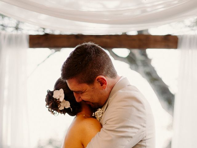 O casamento de Victória e Leonardo em Porto Alegre, Rio Grande do Sul 28