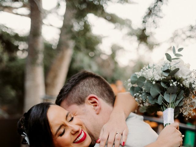 O casamento de Victória e Leonardo em Porto Alegre, Rio Grande do Sul 40