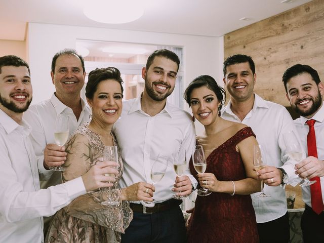 O casamento de Guilherme e Cristiane em Belo Horizonte, Minas Gerais 39