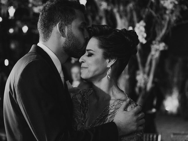 O casamento de Guilherme e Cristiane em Belo Horizonte, Minas Gerais 68