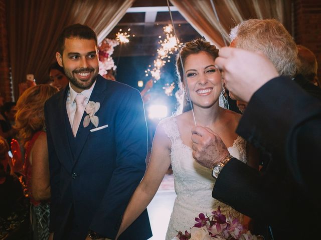 O casamento de Guilherme e Cristiane em Belo Horizonte, Minas Gerais 120