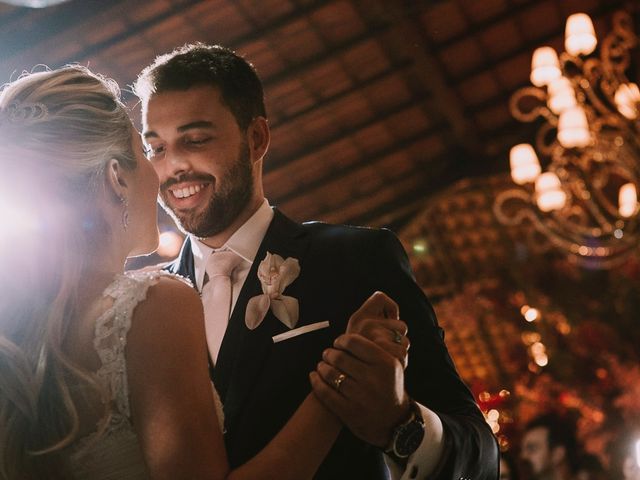 O casamento de Guilherme e Cristiane em Belo Horizonte, Minas Gerais 131