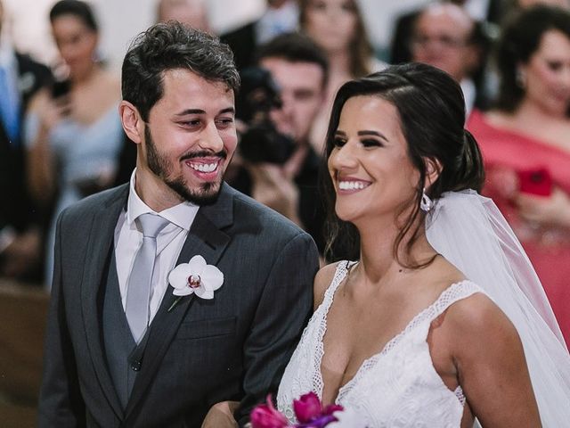 O casamento de Gustavo e Gabriela em Belo Horizonte, Minas Gerais 42