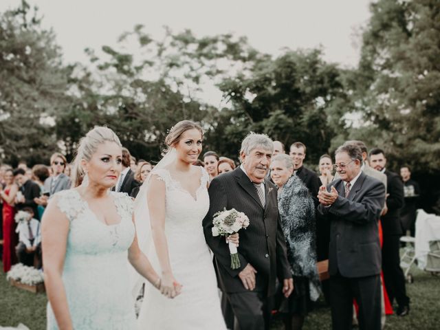 O casamento de Carlos e Thaís em Pelotas, Rio Grande do Sul 19
