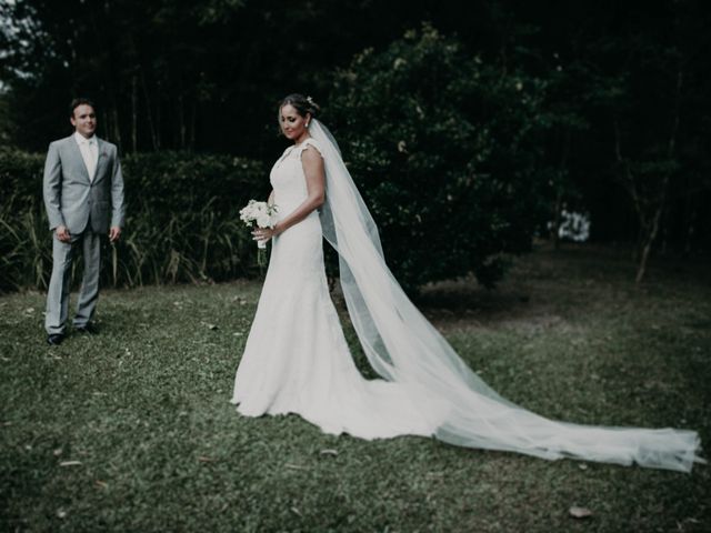 O casamento de Carlos e Thaís em Pelotas, Rio Grande do Sul 32