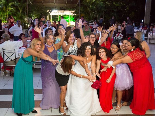 O casamento de Jeremy e Regina em Recife, Pernambuco 26