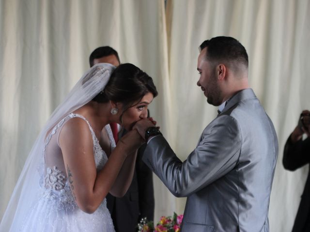 O casamento de Kevin e Thamires em Uberlândia, Minas Gerais 35