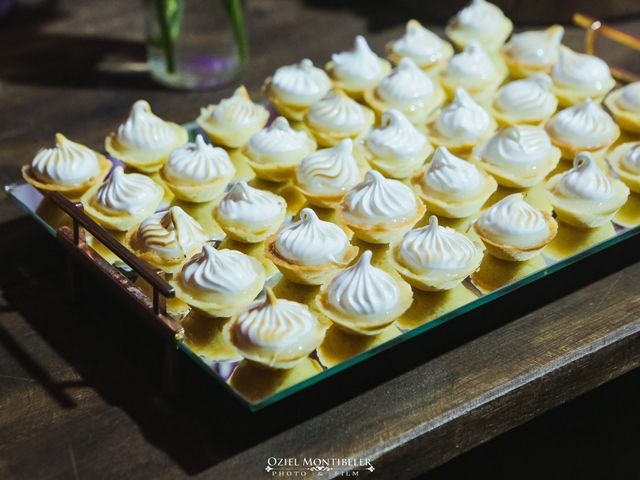 O casamento de Fagner e Alessandra  em Joinville, Santa Catarina 13
