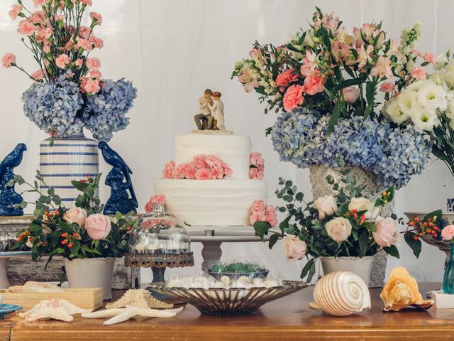 O casamento de Célio  e Simone  em Maresias, São Paulo Estado 27