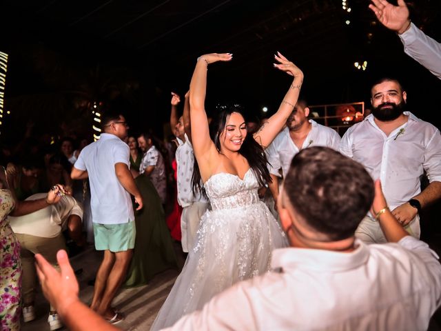 O casamento de Vini e Iza em Arraial D&apos;Ajuda, Bahia 33