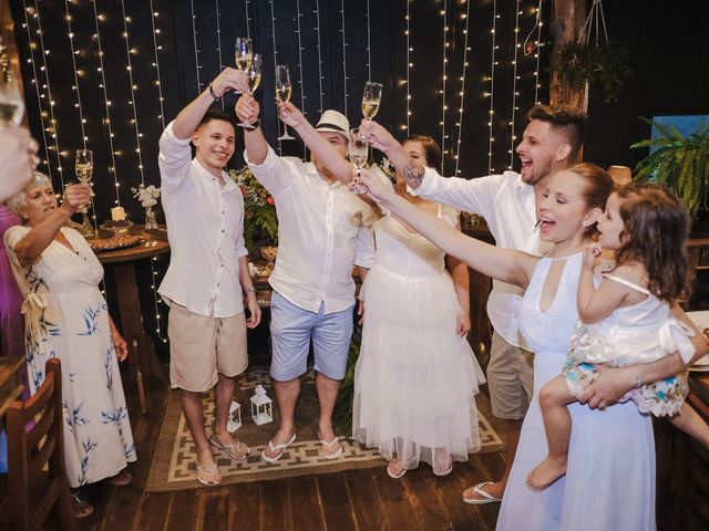 O casamento de Paulo e Josiele em Bombinhas, Santa Catarina 31