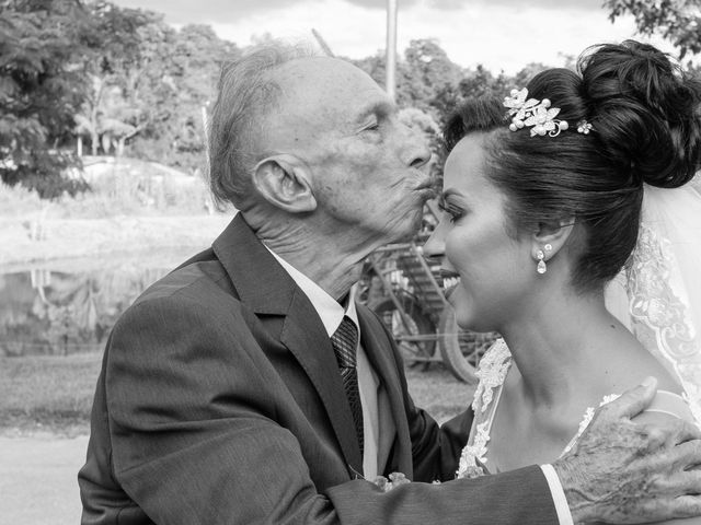 O casamento de Rodrigo e Fernanda em Betim, Minas Gerais 13