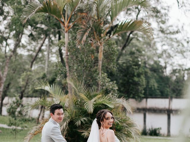 O casamento de Thiago e Bianca em Curitiba, Paraná 36