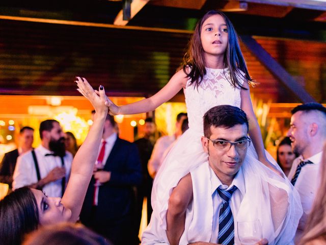 O casamento de Fábio e Luiza em Porto Alegre, Rio Grande do Sul 42