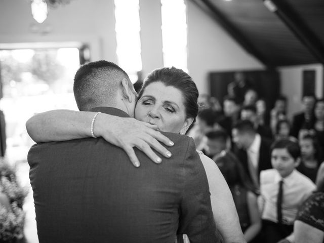 O casamento de Lucas e Melissa em Curitiba, Paraná 33