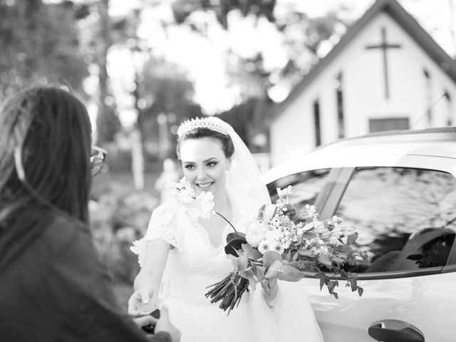 O casamento de Lucas e Melissa em Curitiba, Paraná 34